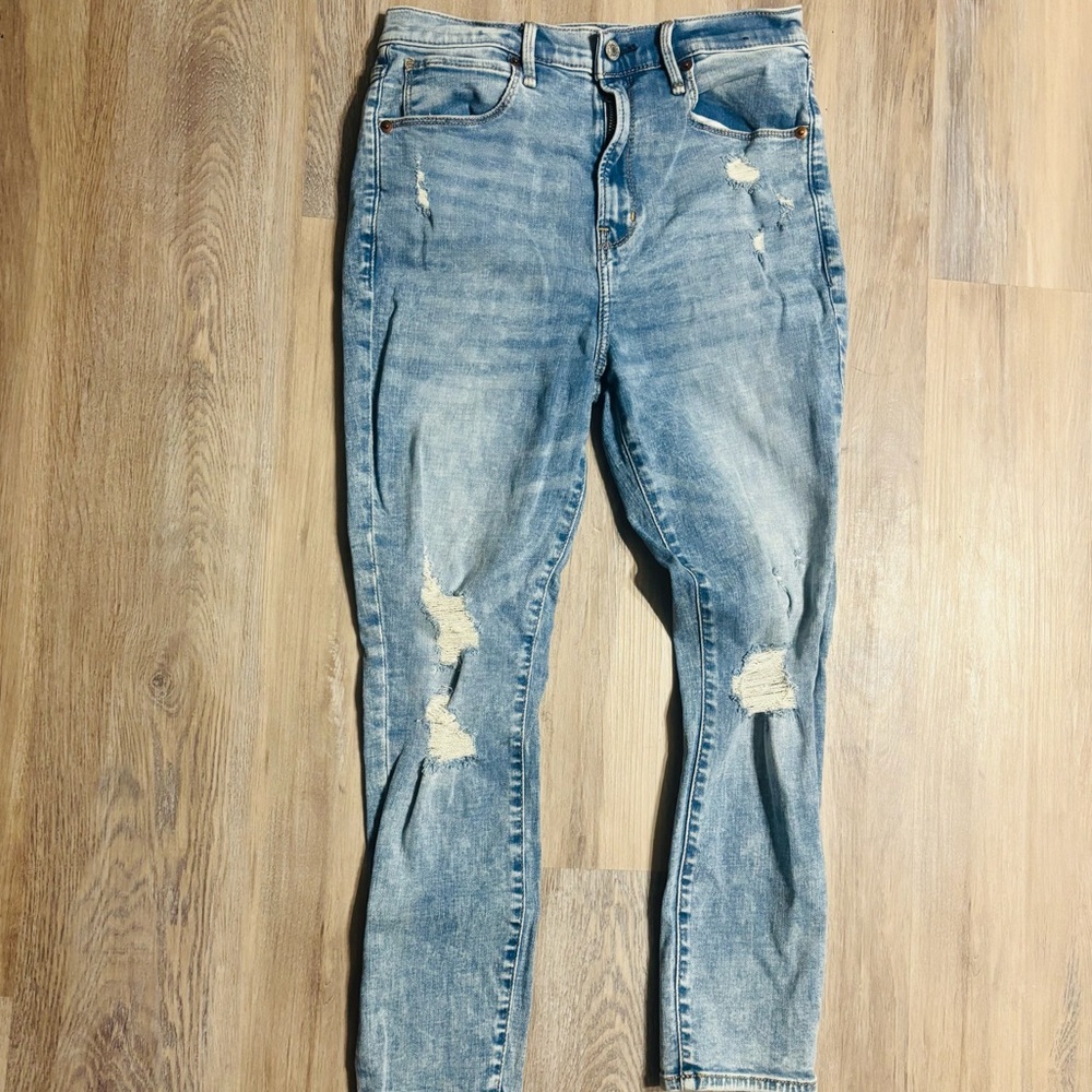 Abercrombie & Fitch Ultra High rise supper skinny ankle jeans size 6